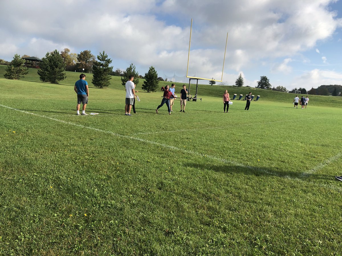 VictorSeniorHS's tweet image. From Construction Systems to Phys. ed to Physics -lots of student engagement outdoors! @VictorSchools @RodEngels