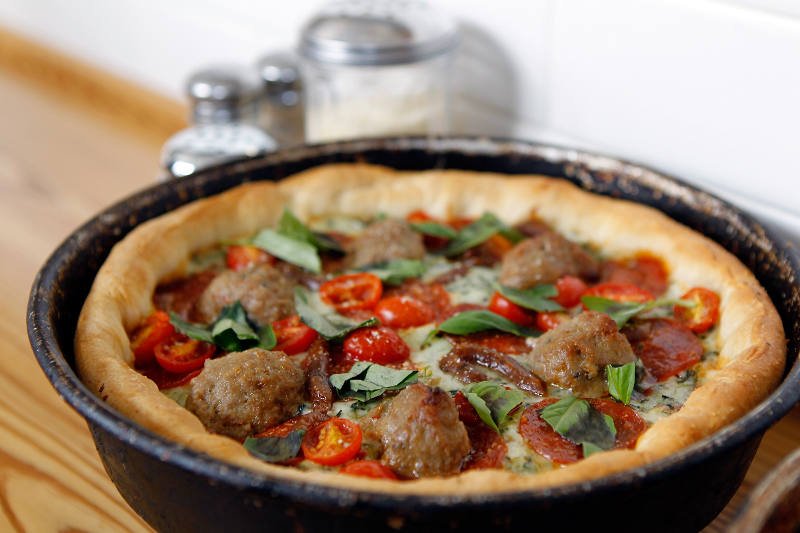 Q: What do you call a sleeping pizza?
A: A piZZZZZZZa. #badjokes #goodpizza