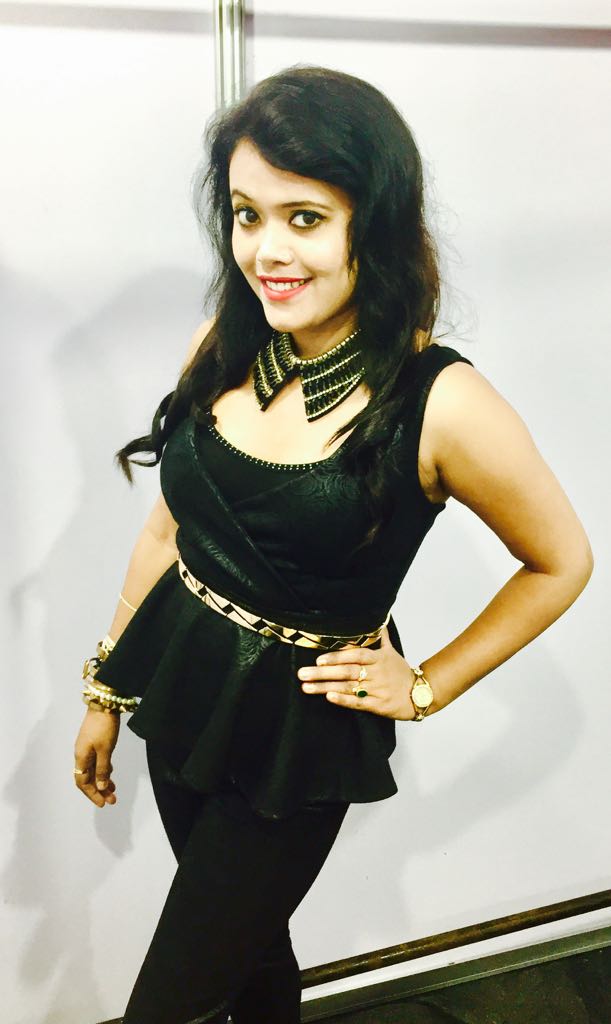 kanchanKKM's tweet photo. #Performing_tonight @ #Kolkata
#All_set 😍🎵🎶✌💖 https://t.co/TDCPfui2IY