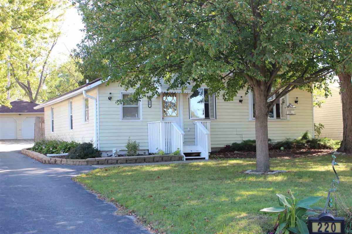 Tiff MasseyWessels, RE/MAX River Cities (TMassey74) Twitter