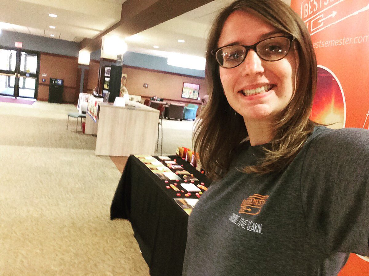 elenitamarie18's tweet photo. Come visit me at the OCS Fair! #bestsemester #studyabroad https://t.co/QYwN7J6MhM