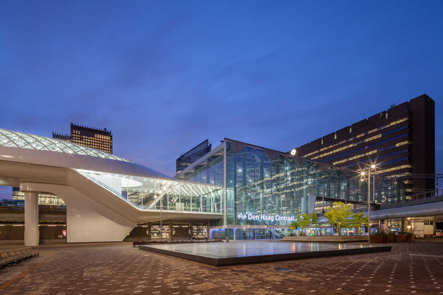 LightrailStation The Hague by #ZJA wins the WAN Award 2017! worldarchitecturenews.com/project/2017/2… @BAMInfra_nl <a href="/ProRail/">ProRail</a> <a href="/GemeenteDenHaag/">Gemeente Den Haag</a> <a href="/WANAWARDS/">WAN AWARDS</a>