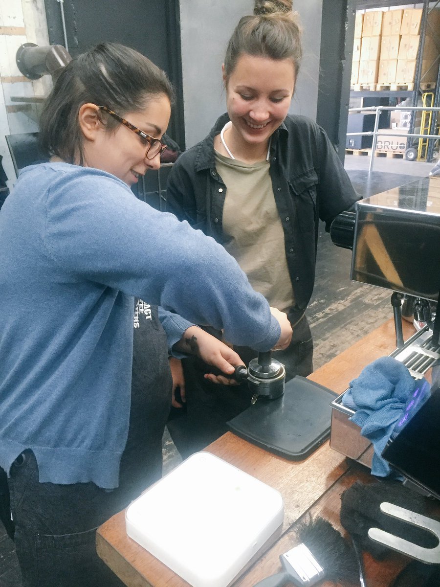 donaltizo's tweet photo. Barista course day 2 @extractcoffee #welovethisbusiness #beanlearning https://t.co/HBXASxR18i