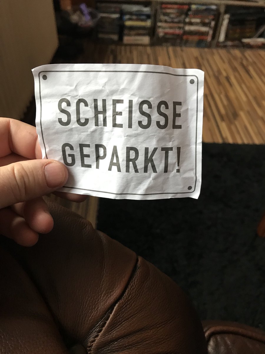 GastroPandaBonn's tweet photo. Wirklich klasse!!! Wenn jemand solche Aufkleber auf, regulär geparkte, Autos klebt👎🏻#bonn #weberstraße #erstnachdenken #tollenachbarn https://t.co/zuDvpujTrI