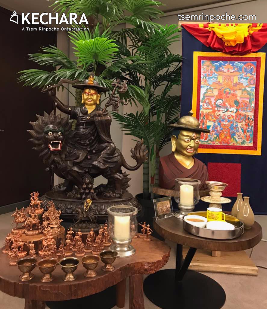 SivaShrestha2's tweet photo. #dorje shugden
#Buddhism 
#DalaiLama 
#religion
#mind
#blossed
#life https://t.co/1N5tTGRkXX