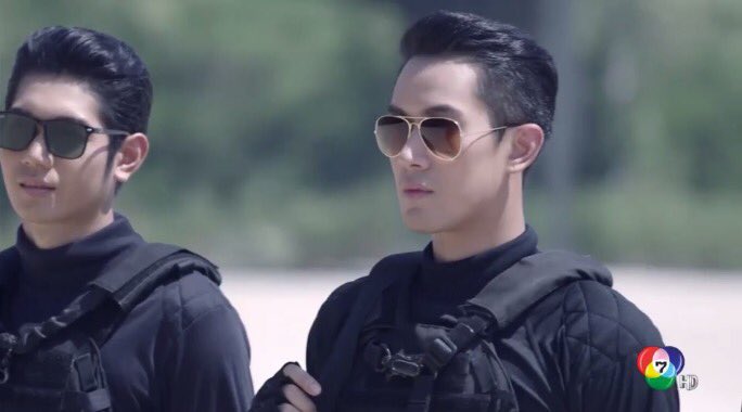 มนุษย์ tweet media