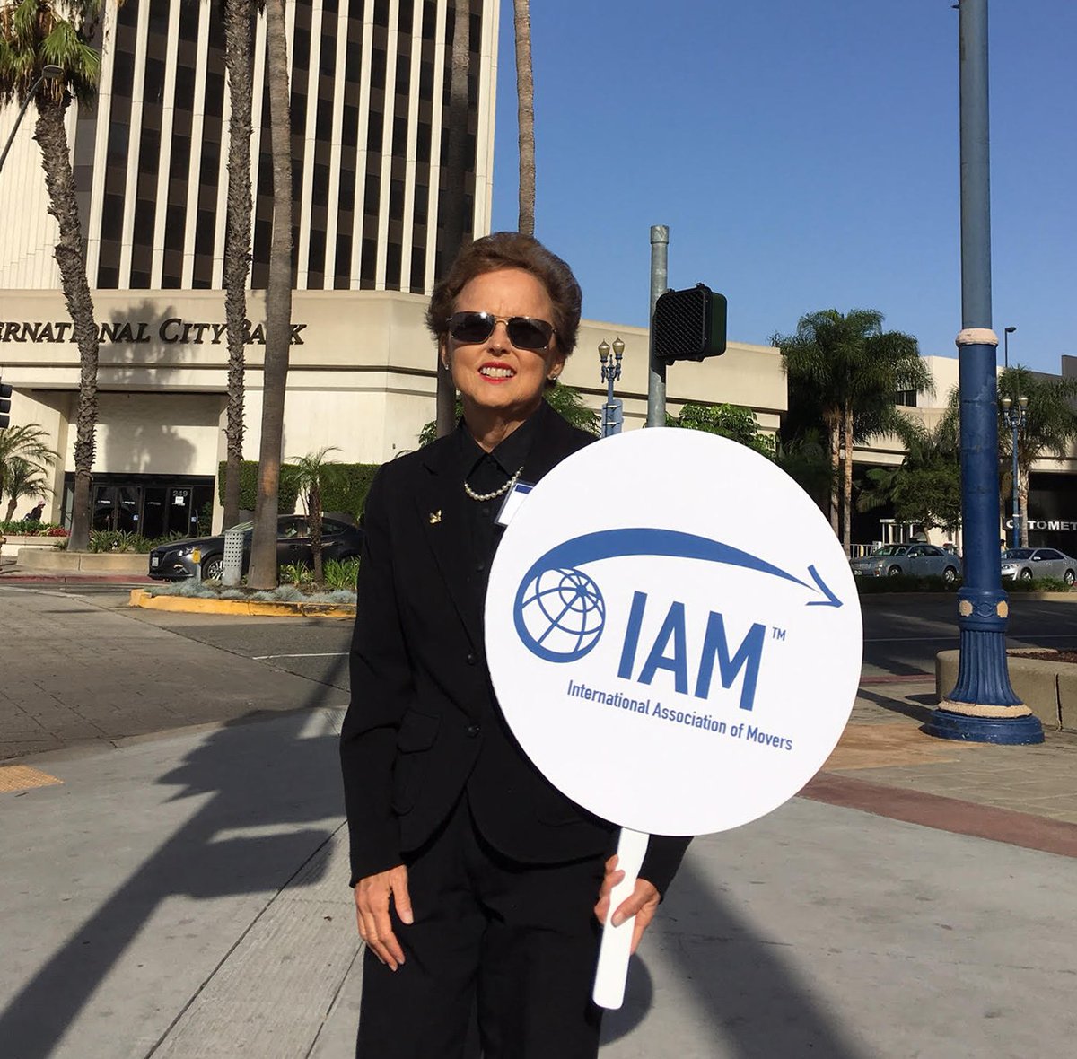 cpl_one_'s tweet photo. Some of our #FIDIFocus team are at the @IAMovers expo in L.A this week. Come say hello at booth 508 @FIDIglobal https://t.co/lw0G5sWZ0n