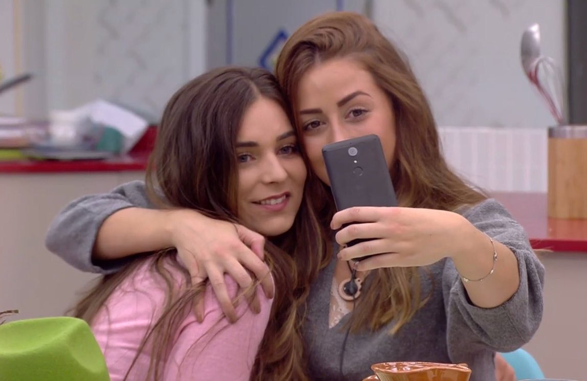 Inca_GH's tweet photo. HORA DE POSICIONARSE.
¿Con quién vais?

RT- HUGO
MG- LAURA Y MIRIAM 
#GHDirecto https://t.co/DrY0ZhNIdI