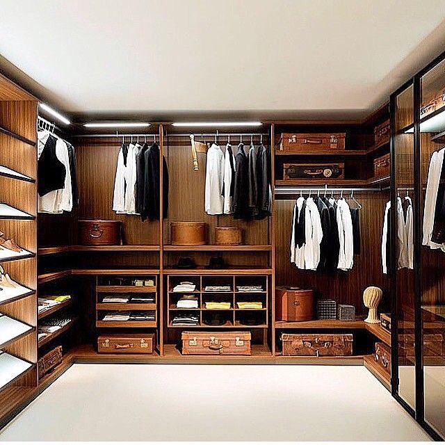 ImforStyle's tweet photo. Don’t chase dreams, hunt goals.
...start with your closet!
#GentlemanGoals #MenStyle #imforstyle #Yolo https://t.co/hbDJr3JhOW https://t.co/RZntMsOE8W