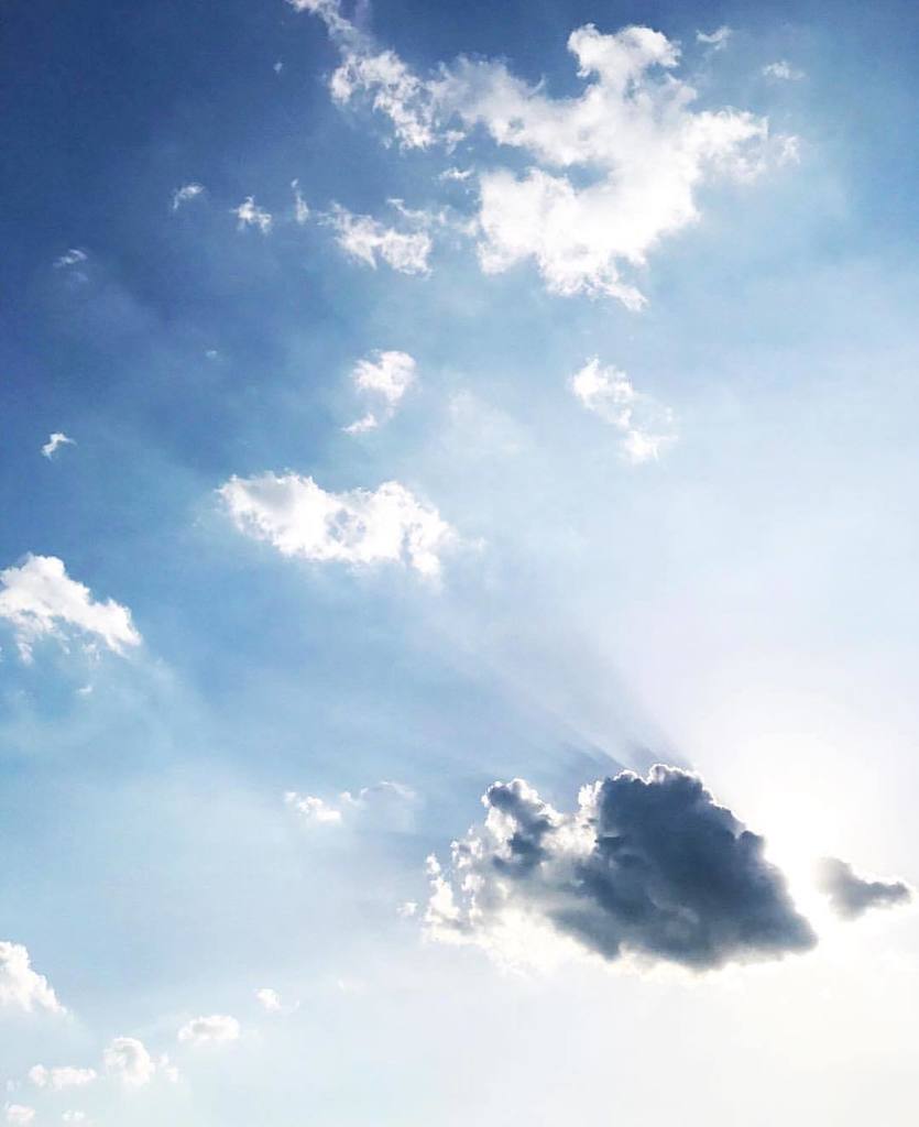 dailyconcepts's tweet image. If you are feeling down look up! Beauty is in the small things- immerse yourself in the awe of our Earth! #dailyco… ift.tt/2y8Twp9