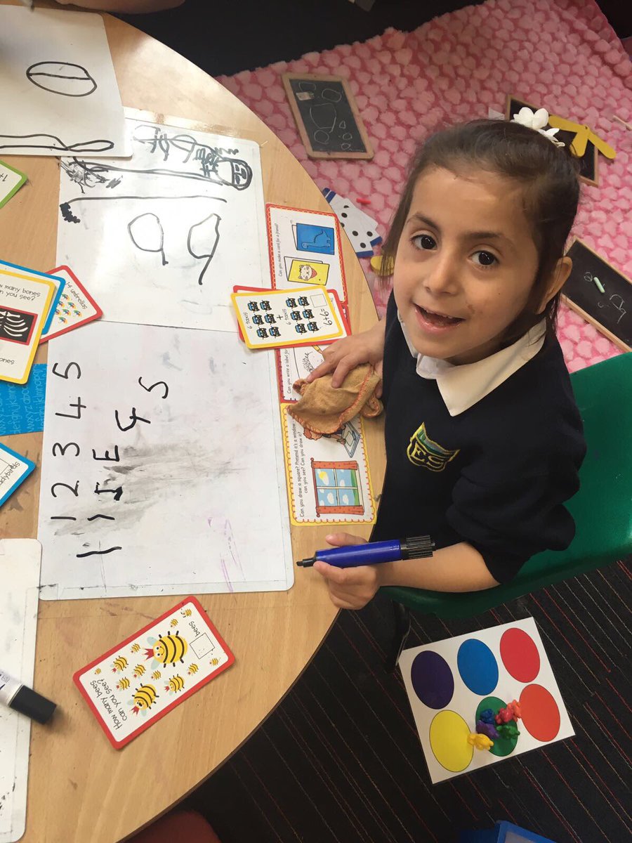 Elmvaleprimary's tweet photo. #ElmvaleP1H Writing, counting and matching numbers to the correct quantities today. #numeracyisfun https://t.co/f9tHxst6YV