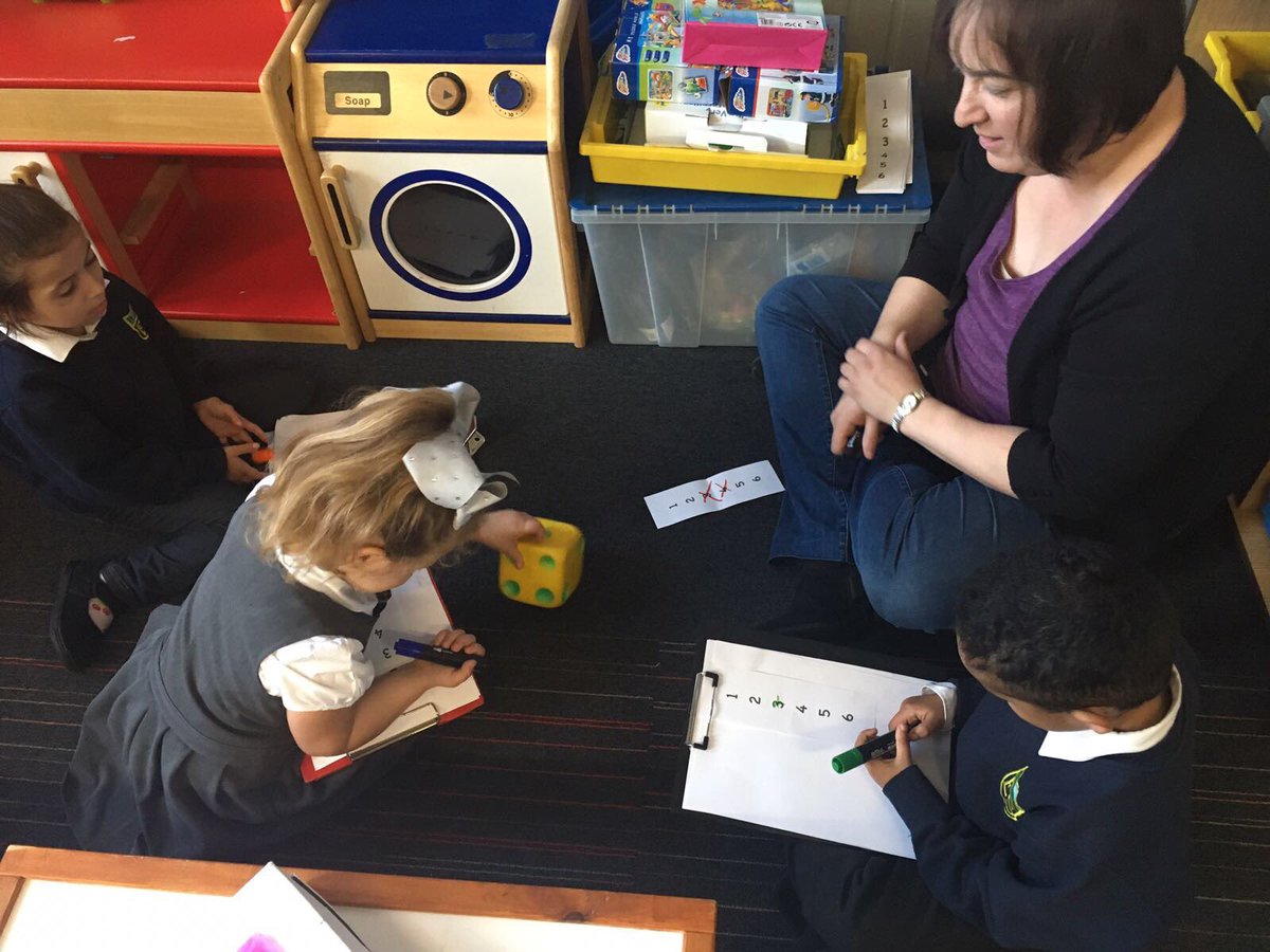 Elmvaleprimary's tweet photo. #ElmvaleP1H Writing, counting and matching numbers to the correct quantities today. #numeracyisfun https://t.co/f9tHxst6YV