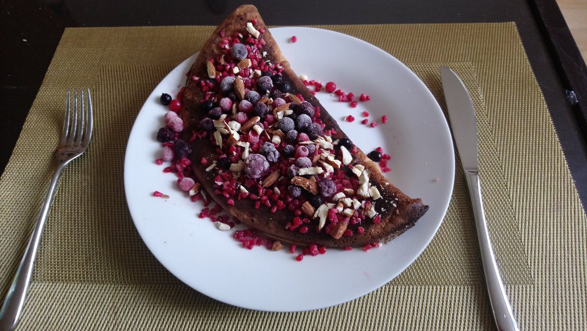 OlivierLafay's tweet photo. Besoin d'une idée de petit-déjeuner ou de collation?

Pancake géant amandes fruit rouge par Zoé Lafée

#nutritionlafay #lafay #methodelafay https://t.co/cgkKHMPPi9