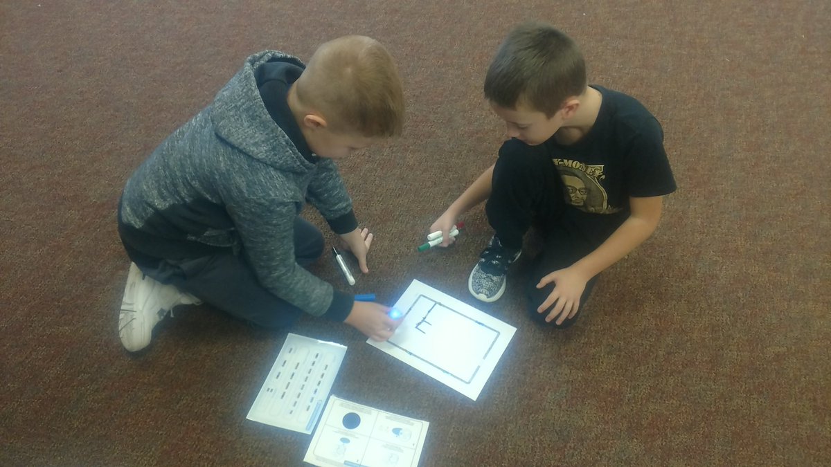 JFlemingMPS's tweet photo. Using Ozobots for computer science week @wheeler_mps.  Coding is so much fun!  #wheelerway @dcderichs #proud2bmps #MPSElemEd https://t.co/qeCaCZLy4v