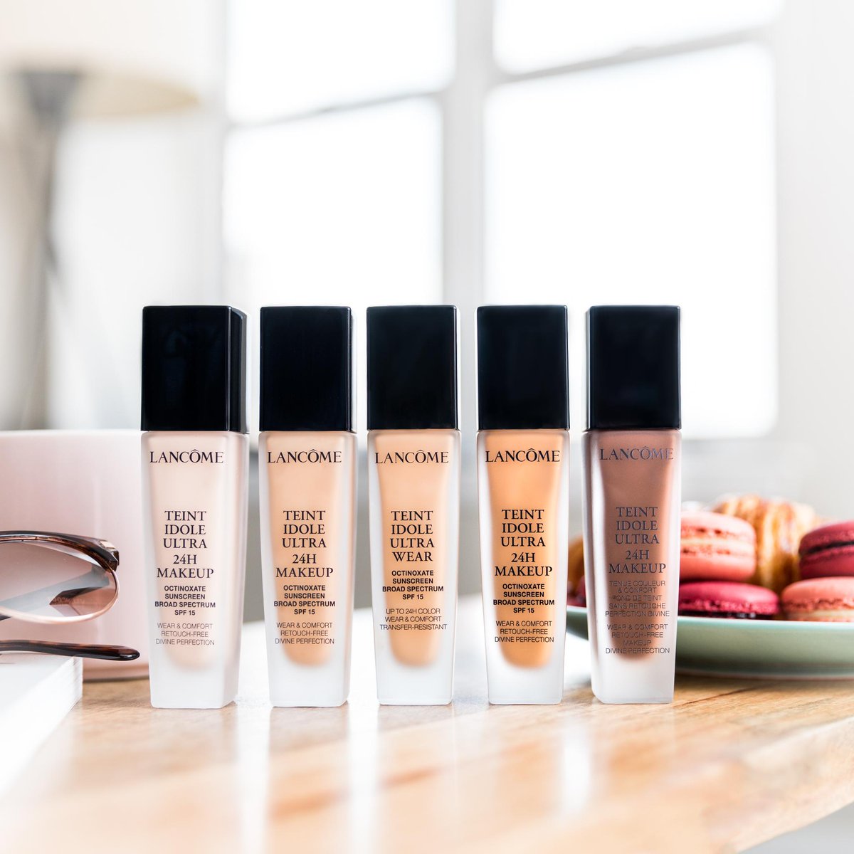 LancomeUSA's tweet photo. We LIVE by Teint Idole 24H Long Wear Foundation b/c it delivers what it promises. In 40 shades, find yours: https://t.co/EMORyB6Ls2 https://t.co/eolSxmECLi