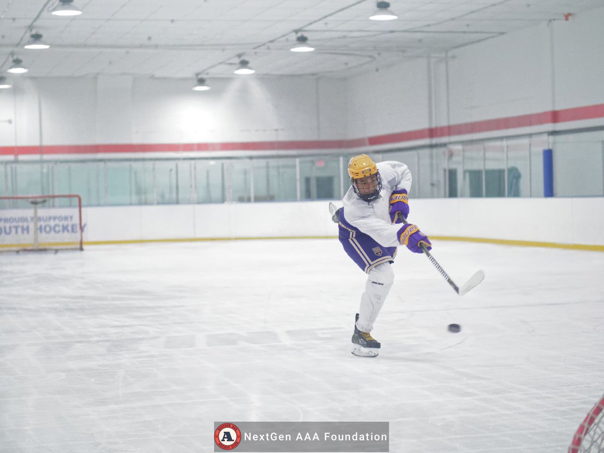 nextgenaaa's tweet photo. Shot on goal! #NextGenAAA #Youthhockey #ScholarAthlete https://t.co/MTIec7VF7J