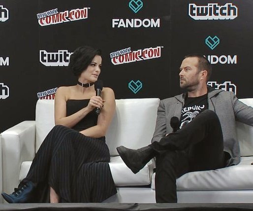 leninha_rabelo_'s tweet photo. Querido @blindspotters_b 😍😍😍
Seria pedir demais uma legenda da entrevista de Jaimie e Sully?
#implorando
#peloamordejailly https://t.co/DksDLavVBB