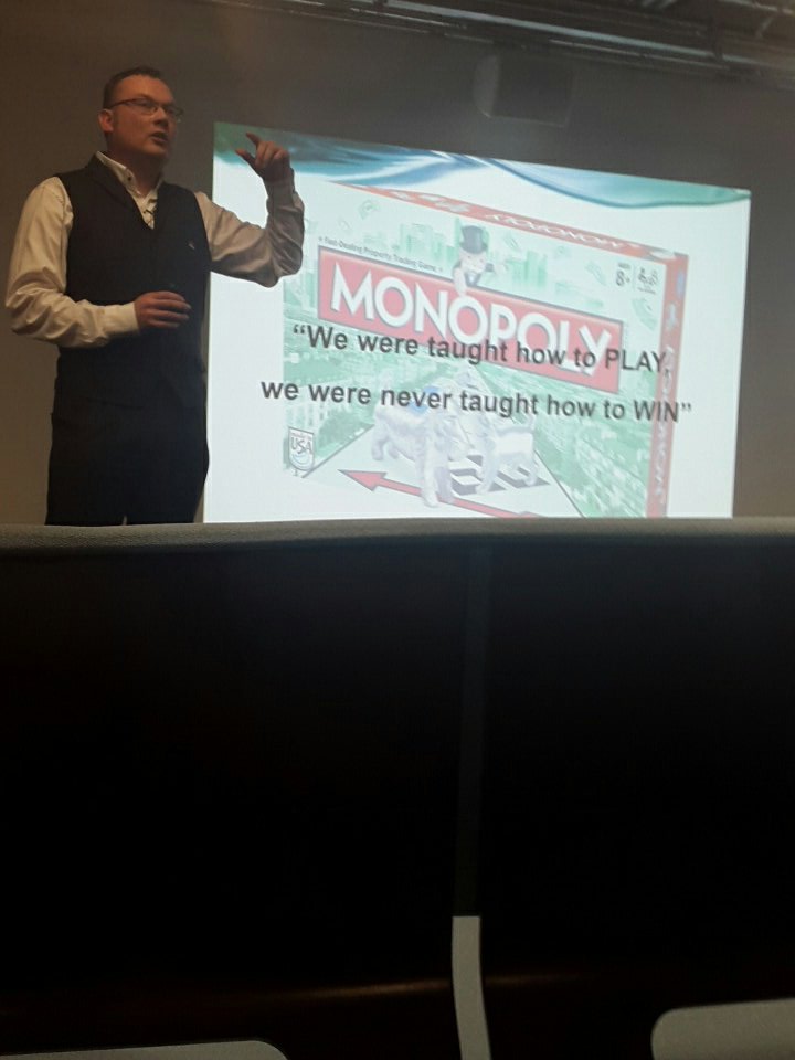 D3Cherry123's tweet photo. Inspiring words by Jay Allen #EthicalCoaching #uclan4wc #propellernetwork https://t.co/7vRYFIcZmK