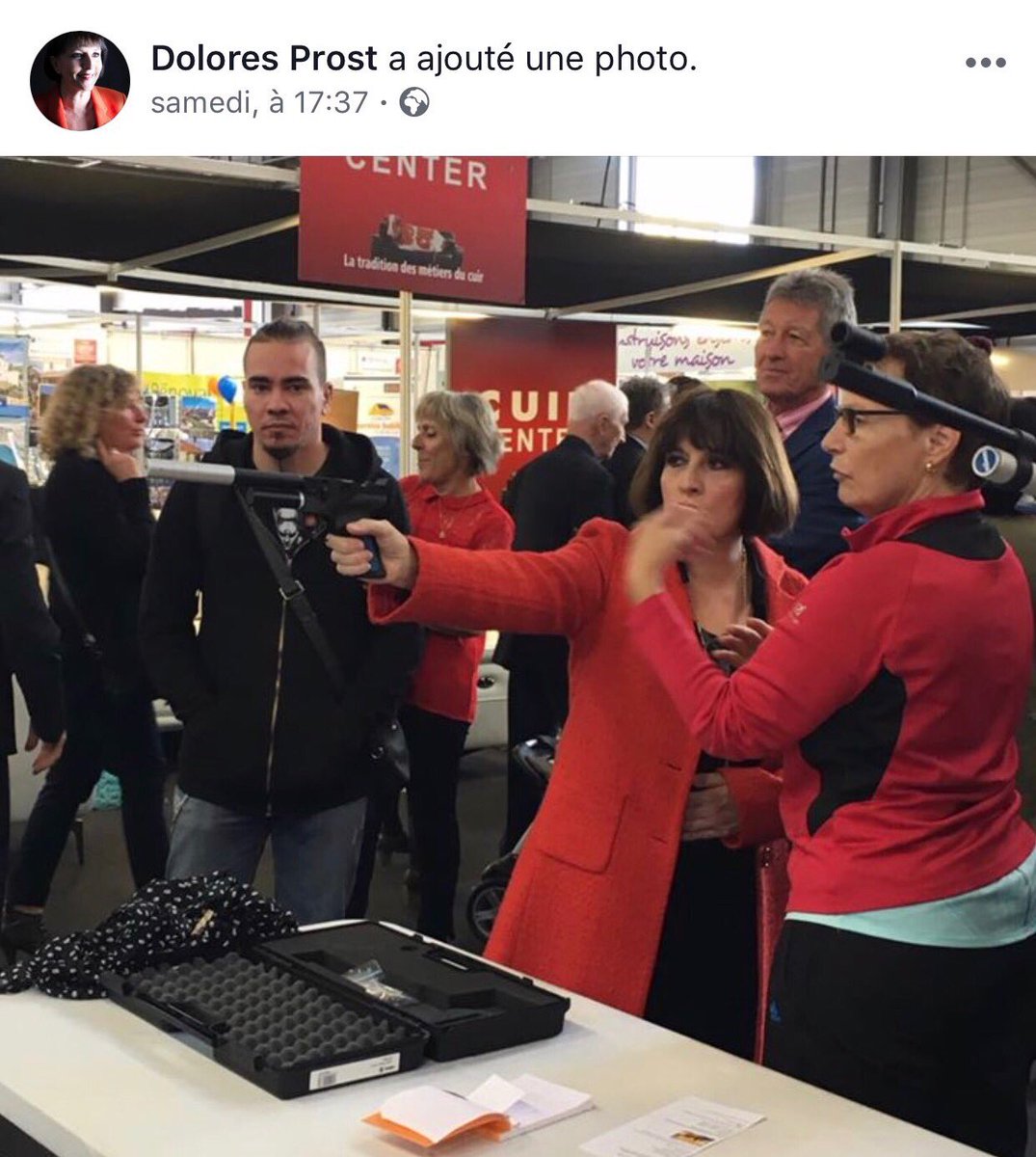 mau86000's tweet photo. @DoloresProst prouve que les femmes s'intéressent au tir à vue. Et en politique ? C'est l'égalité H//F? @FloPortelli https://t.co/ygEK3uZBWd