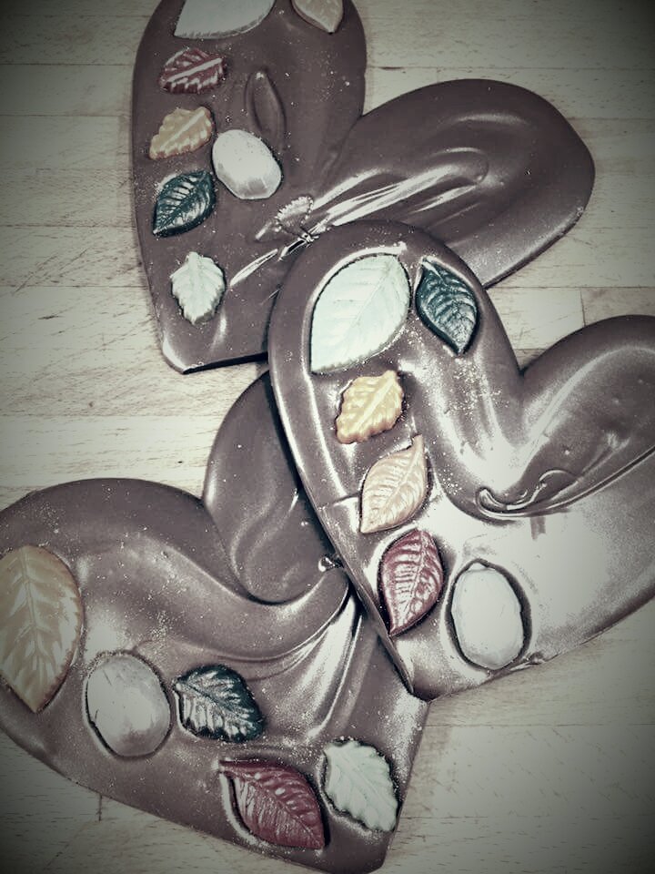Autumn has arrived and so have our new range of chocolate hearts. All ready to be personalised with your message. #celebration #Halloween