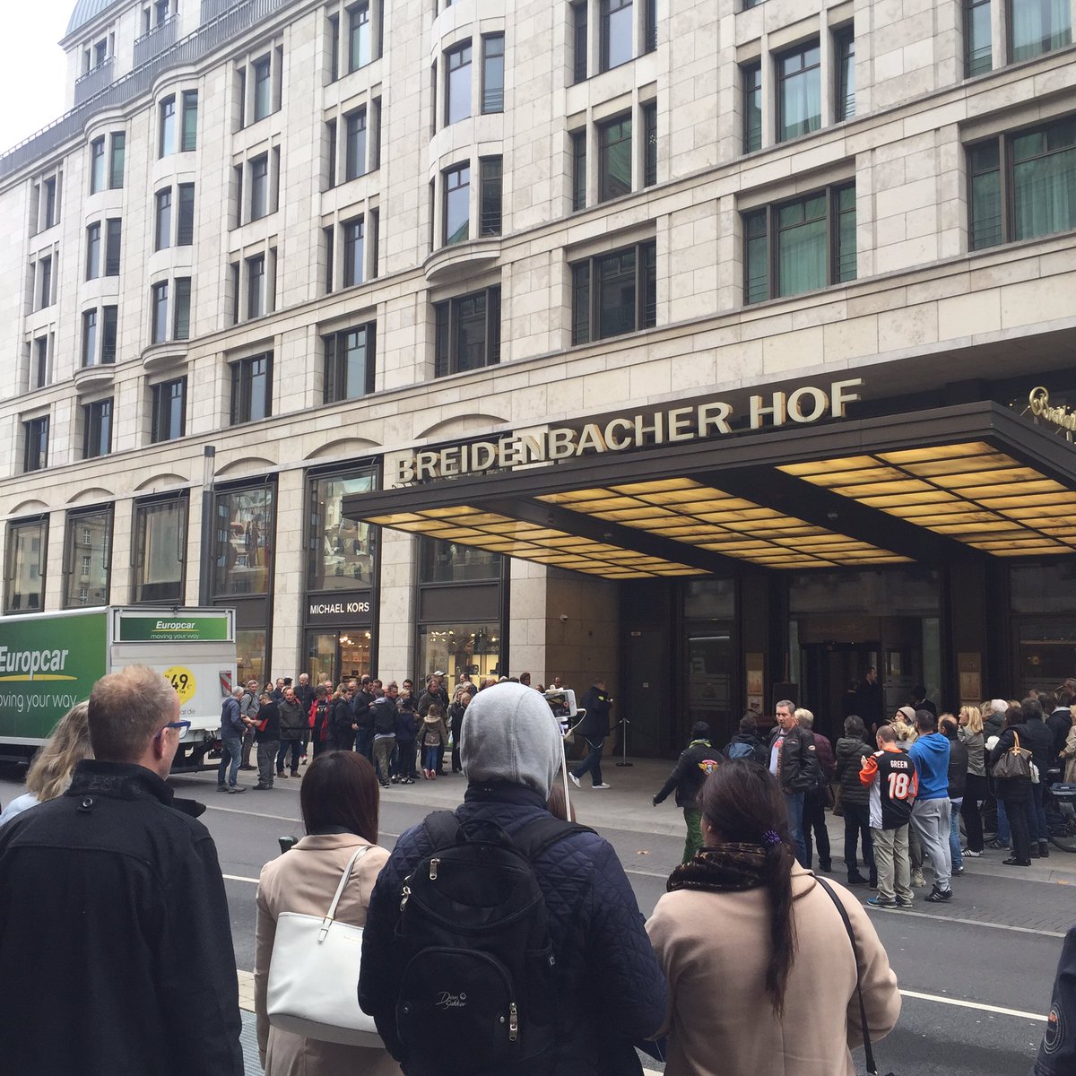 hellospain_de's tweet image. Parece que The Rolling Stones están aquí #Düsseldorf #Anuga17 #Anuga2017 #hellomike