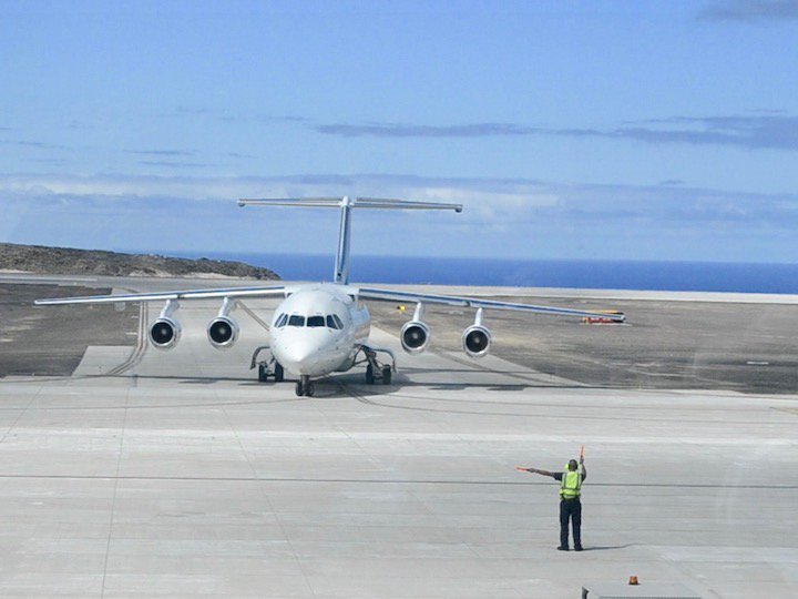sixmonthsasaint's tweet photo. New story on new commercial flights! @guardian @Emma_T_Weaver https://t.co/uVYFifYlIC #TravelTuesday #vacation #StHelena #Island #Africa https://t.co/gXprKJggBw