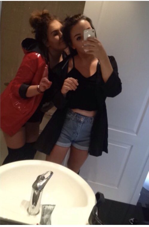 Natbenson1's tweet photo. Happy birthday to one of my favourite people @abbiecolvin1 hope you have the bestest day!!! I’ll see you very soon!! Love you so much❤️❤️ https://t.co/tEWIFSa2Tk