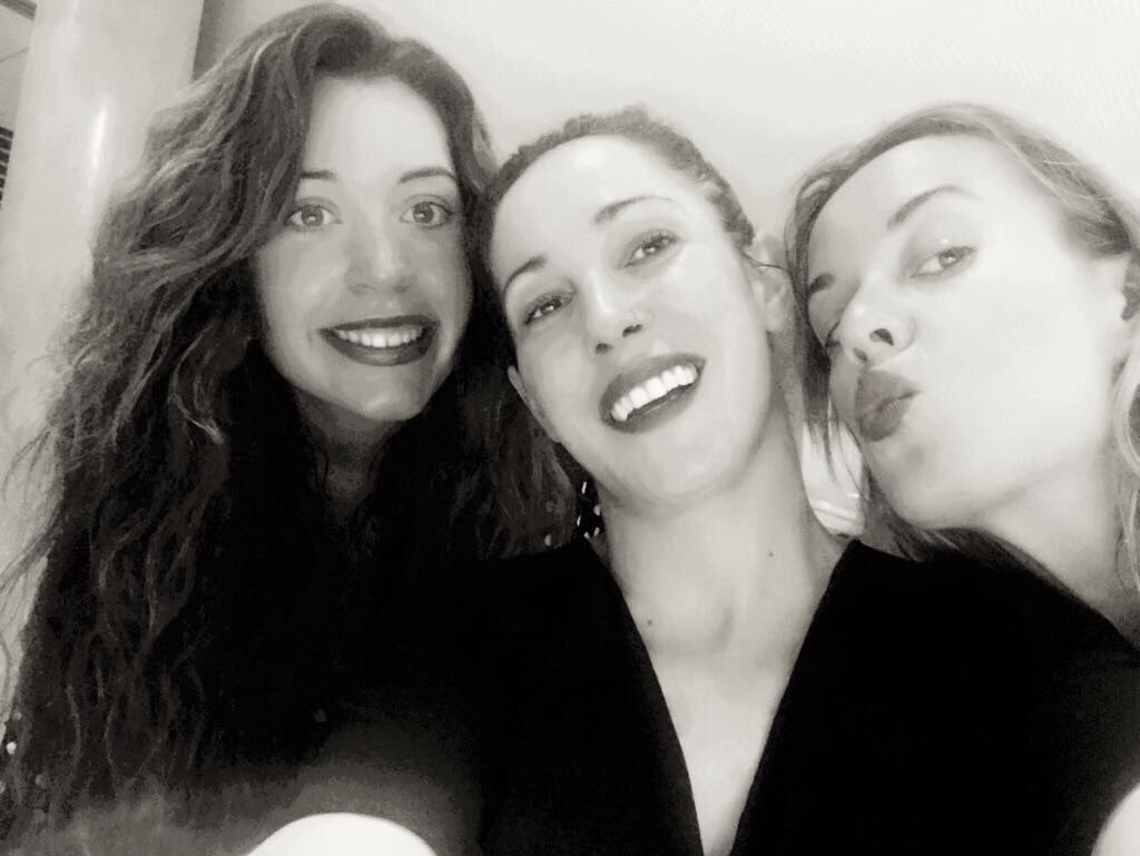 _MaluOficial_'s tweet photo. Disfrutando de mi team! https://t.co/GgNCWG2cQ5