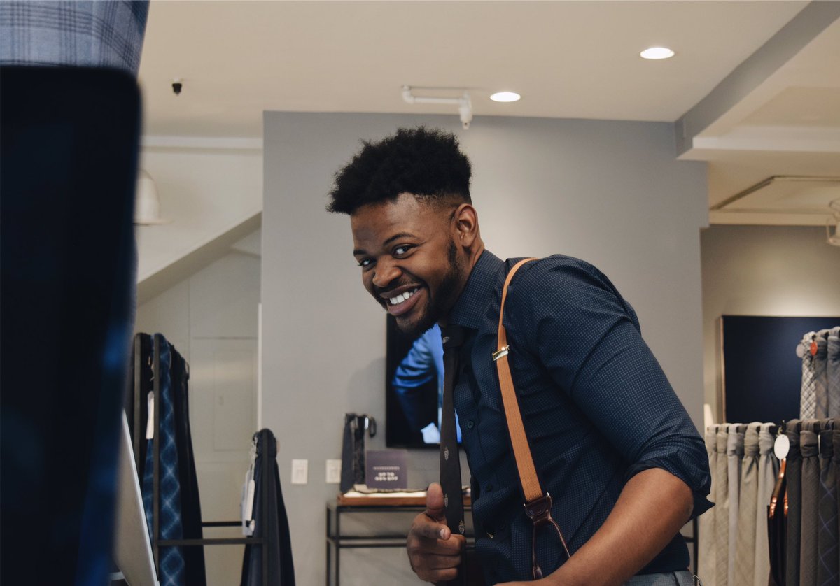 ARTnpernuer's tweet photo. I once heard when you love what you do , you never work a day in your life .  #MORELIFE 👔: @indochino 📸: @deezyquintana https://t.co/rYNR3TAxl3