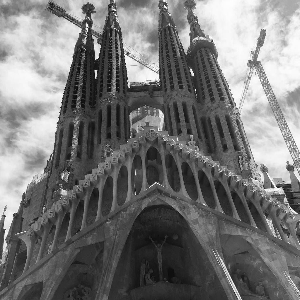 foodmammacom's tweet image. #TravelTuesday - My trip to Barcelona in May was super quick (2 days!) but the place was amazing. Hoping to go bac… ift.tt/2xxak7C