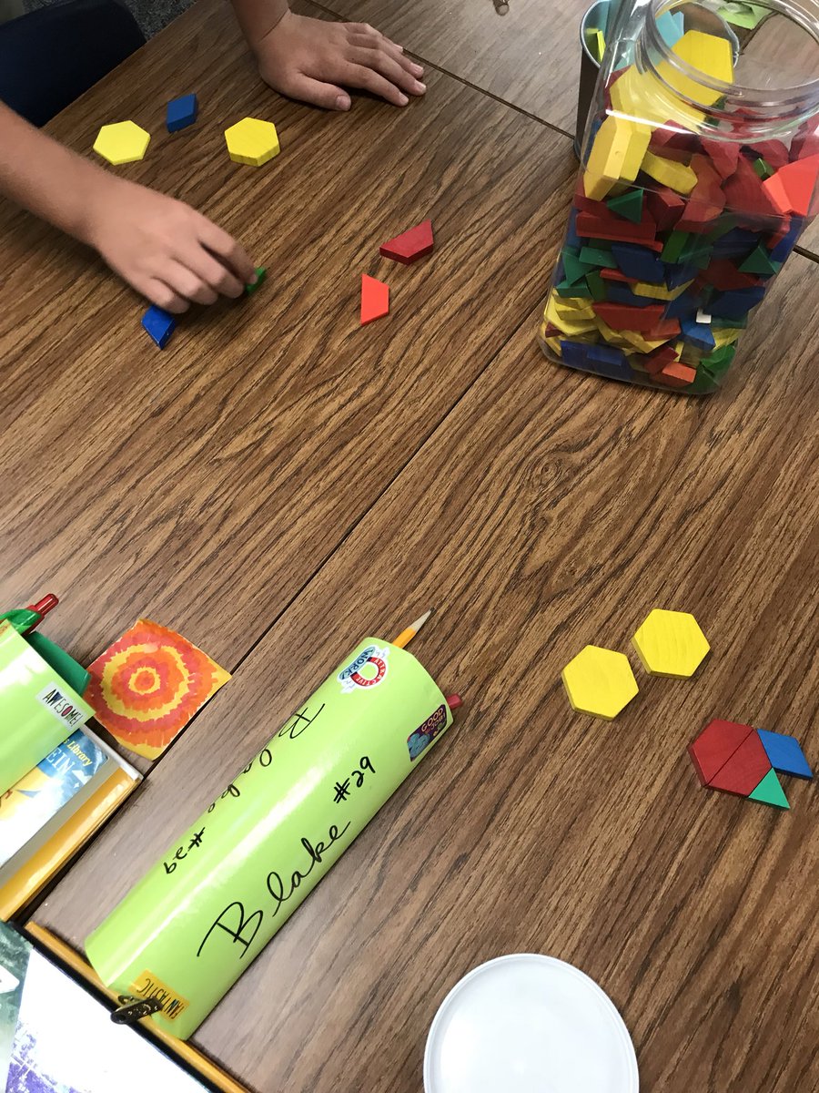 Haweselementary's tweet photo. Inside recess for us! Our thoughts are with those impacting by the wildfires #recessfun #weadjust #airquality #behawesome https://t.co/b6XQ9ER3Ke