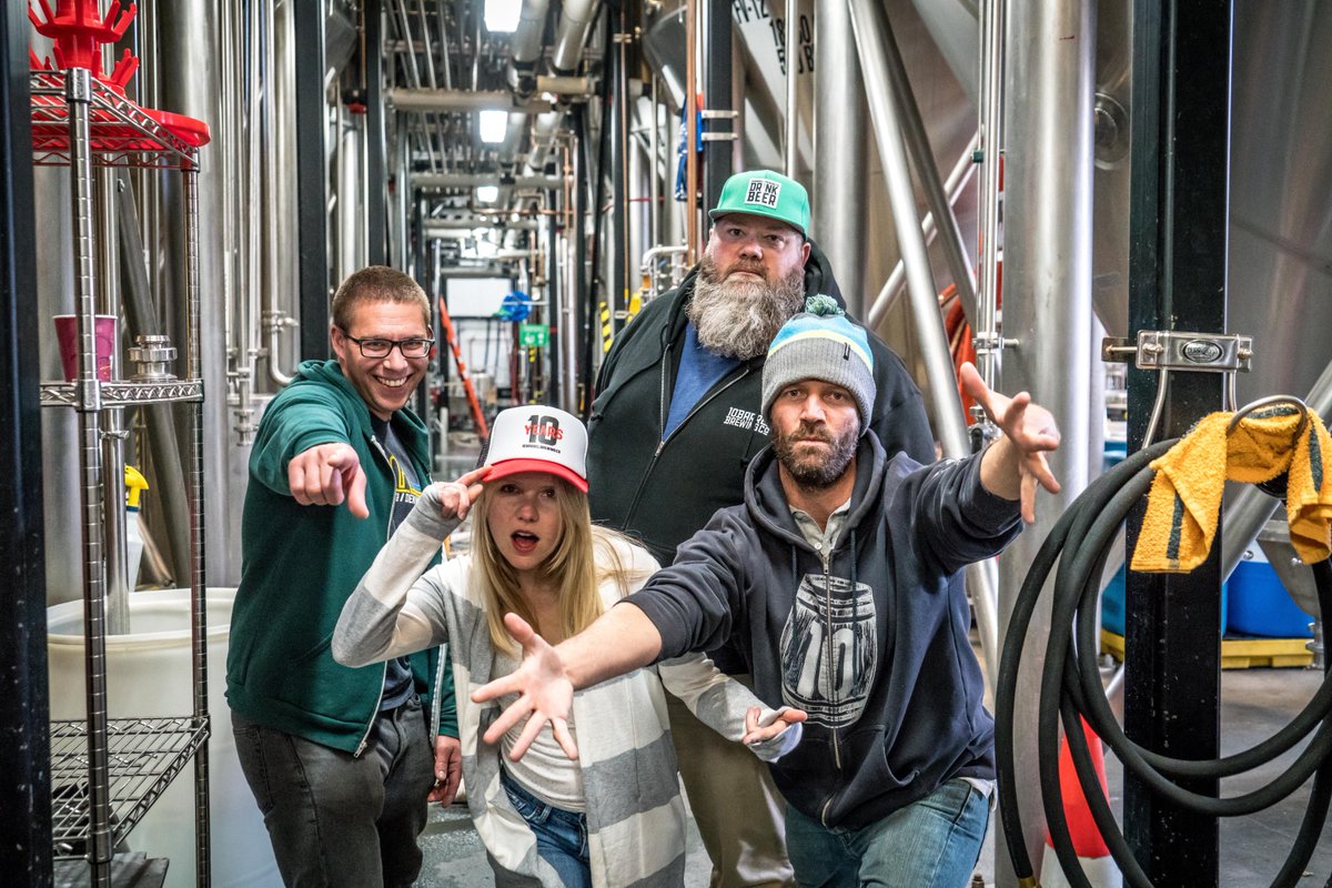 10BarrelBrewing's tweet photo. Squad Goals. #10barrel #brewteam https://t.co/dUSXr3JLjA