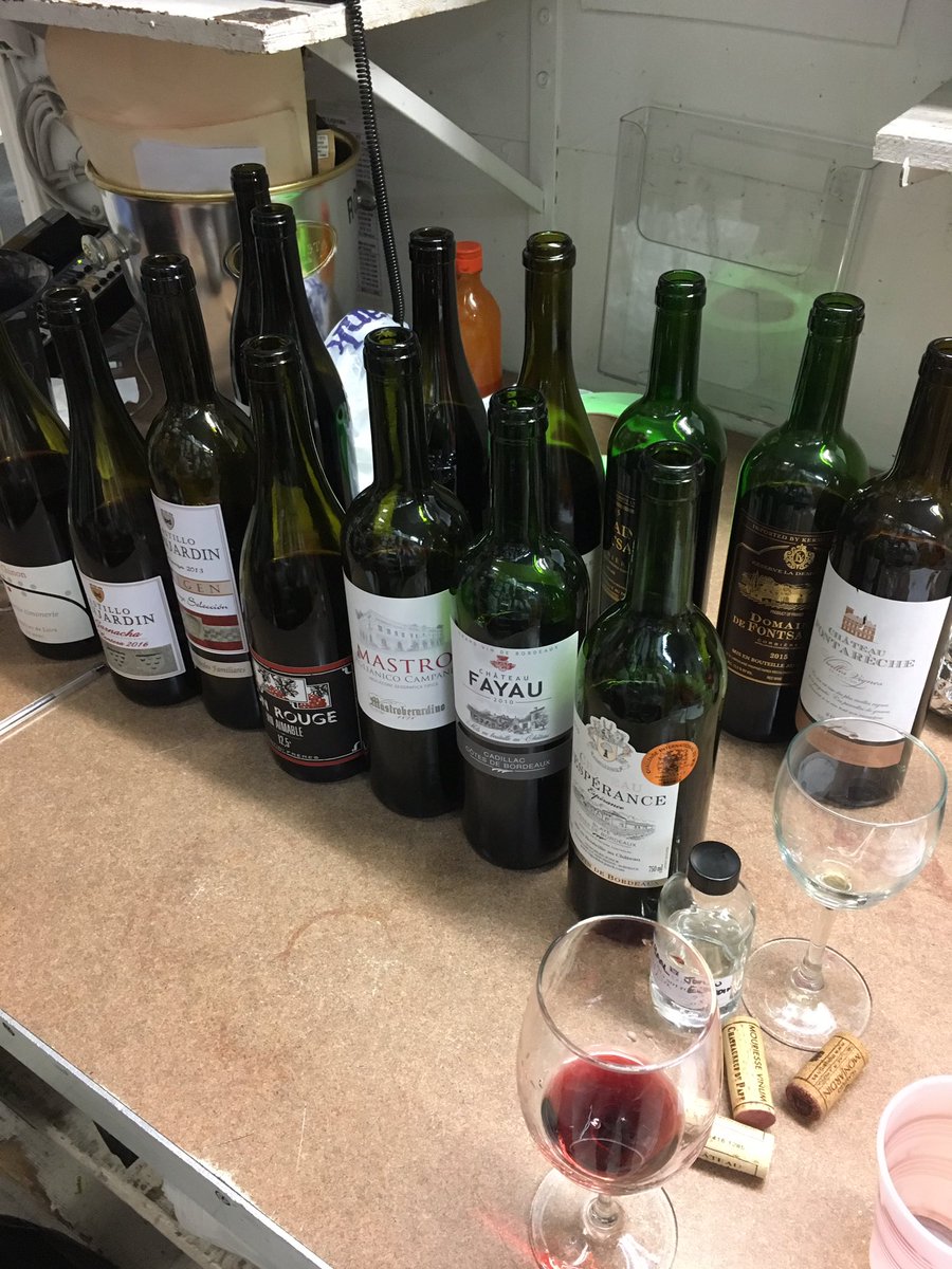 Another tasting completed! With some really good wines. Be sure to check us out for our Fall Selection #fallwines #RedWine #winetastings