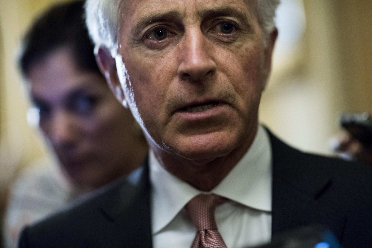 #Top_Stories Trump's bogus claim that the New York Times 'set Liddle Bob Corker up by recording his conversation'… goo.gl/AoU84p