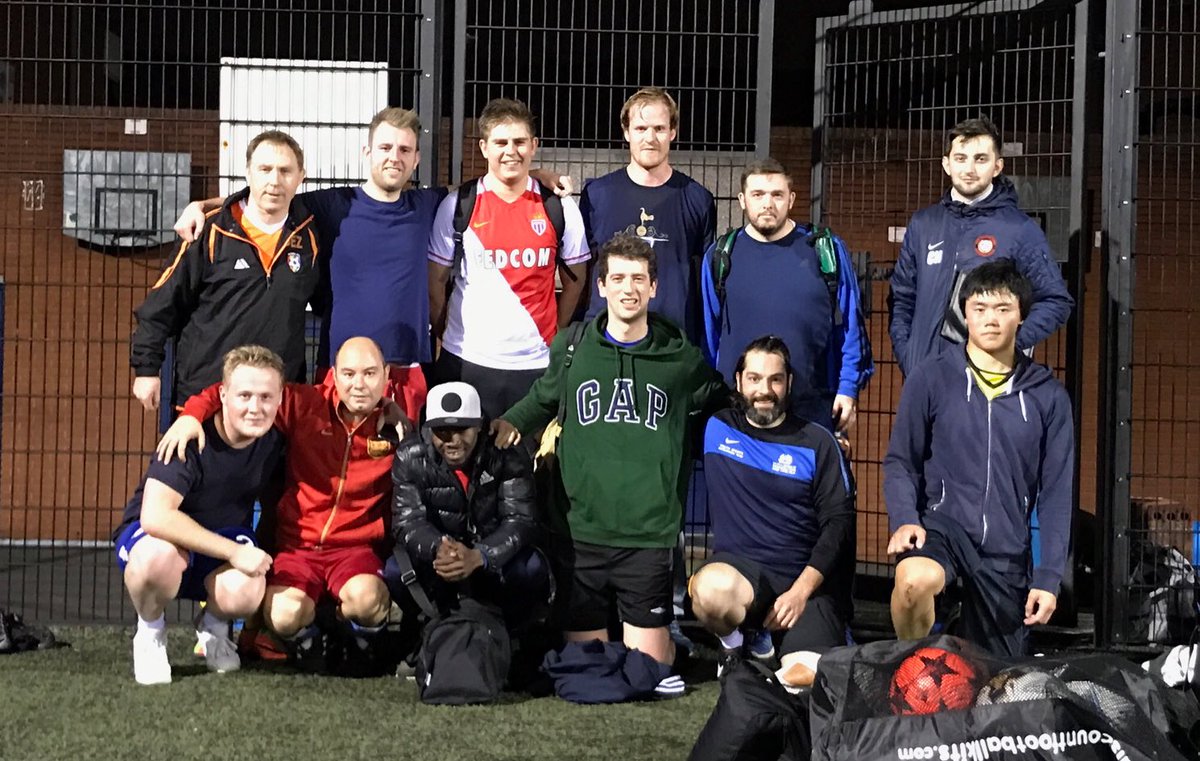 #Football training tonight at #TurnpikeLane <a href="/GezTomnay/">Gerard Tomnay (he/him/his)</a> <a href="/bjornoyvind/">Bjørn Øyvind</a> <a href="/FamilyLawLondon/">Austin Chessell</a> <a href="/TheCastingGuy/">Decky Mc Gettigan</a> <a href="/fruggy888/">Mark Wing</a> New players welcome Tues <a href="/8pm/">8pm</a>