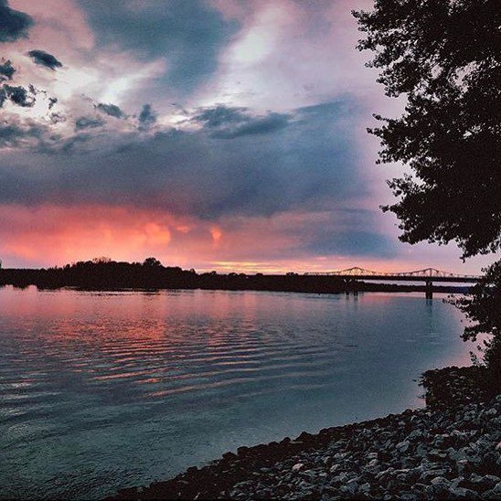 Did you see the stunning sunrise this a.m. in Huntsville? 📷: @manny_on_da_drums #iHeartHsv #sunrise #instagram ift.tt/2yeHhJg