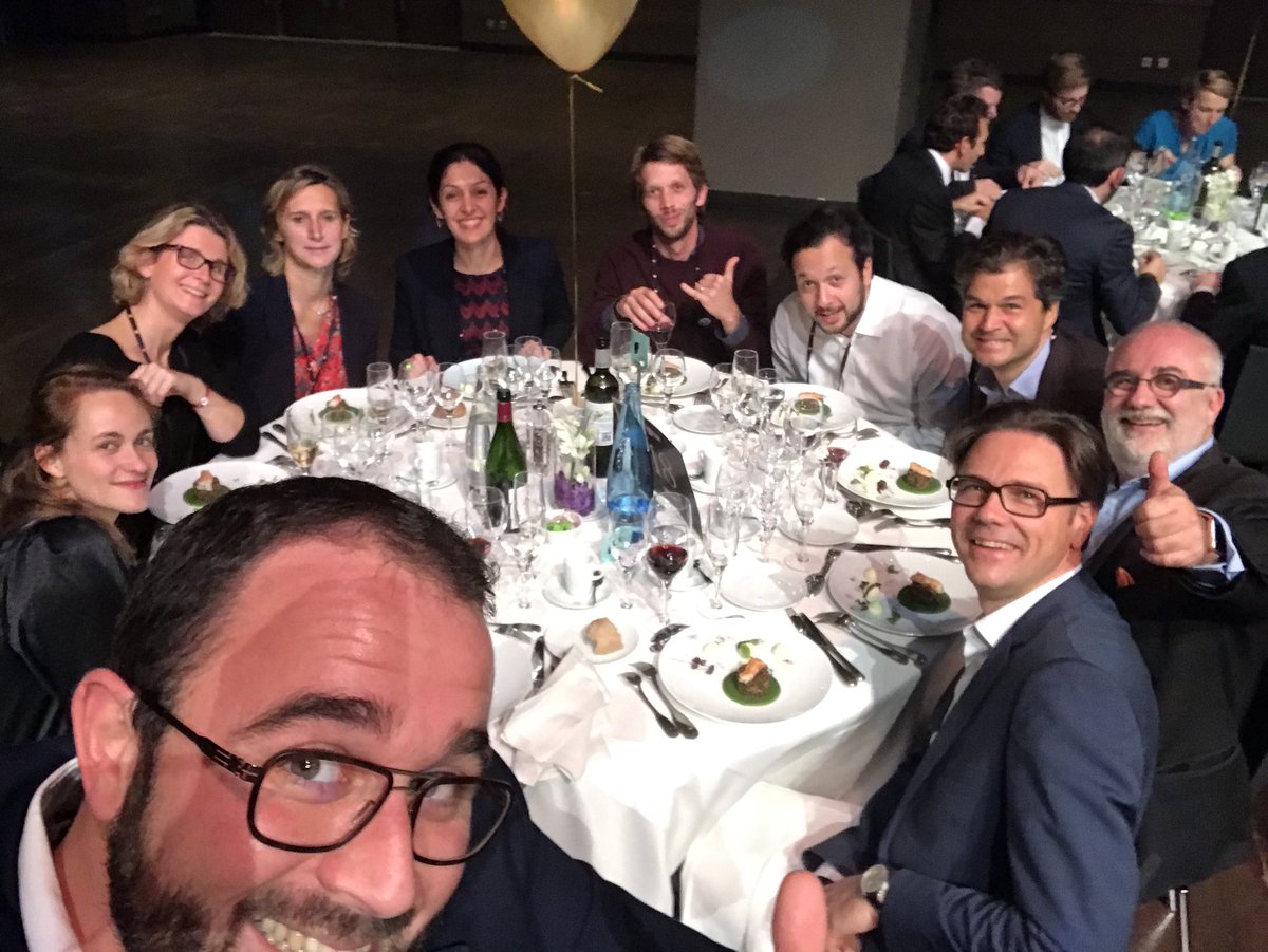 Soirée #HUBAWARDS avec les clients, partenaires et futurs clients ;) superbe soirée entres amis! #lvmh #psa #jcdecaux #ecosys #apax