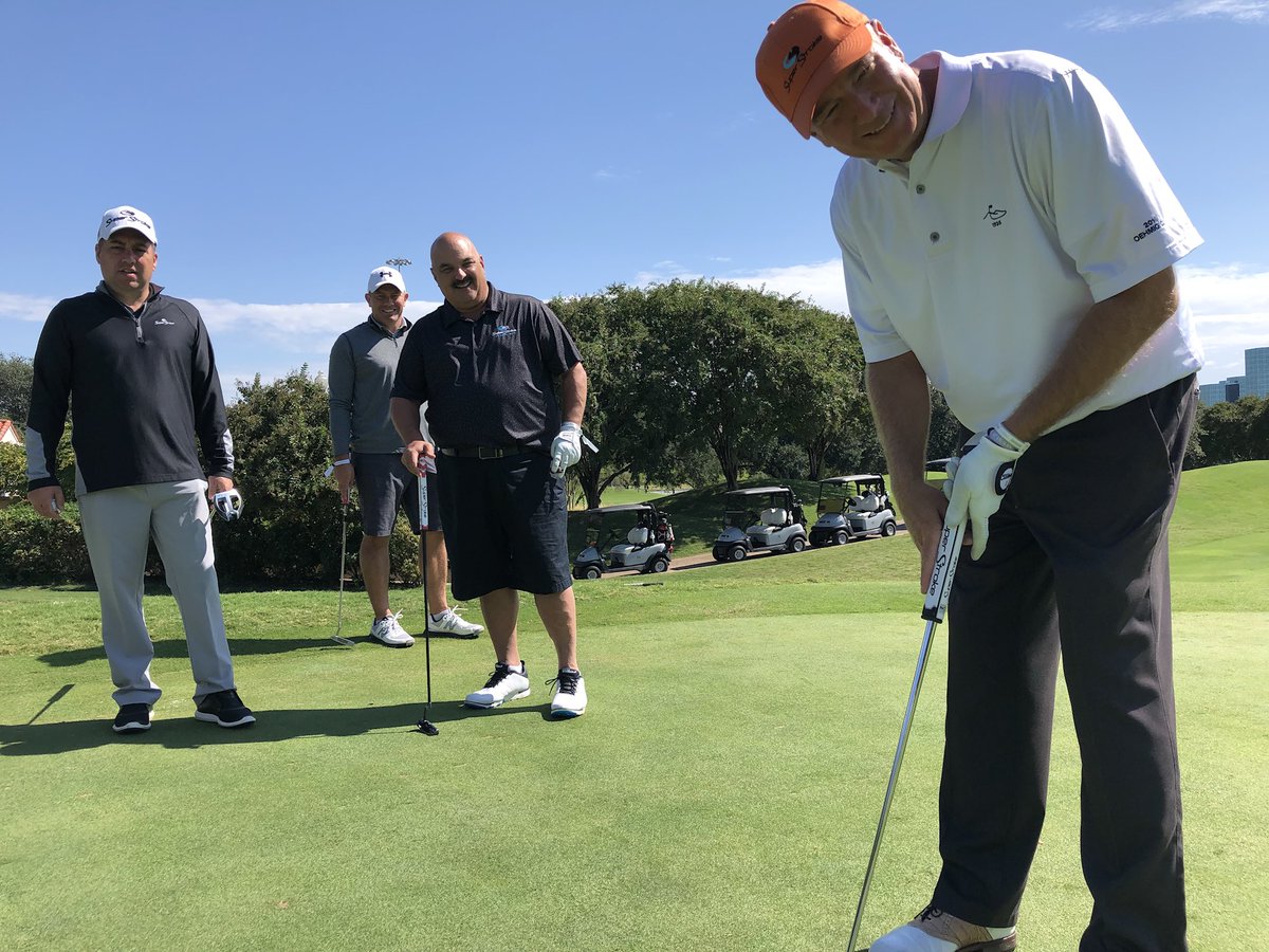 JordanSpieth's tweet image. A perfect putt starts off with a perfect grip. Thanks guys for your support! #PlayAll14 @SuperStrokeGolf #SpiethShootout