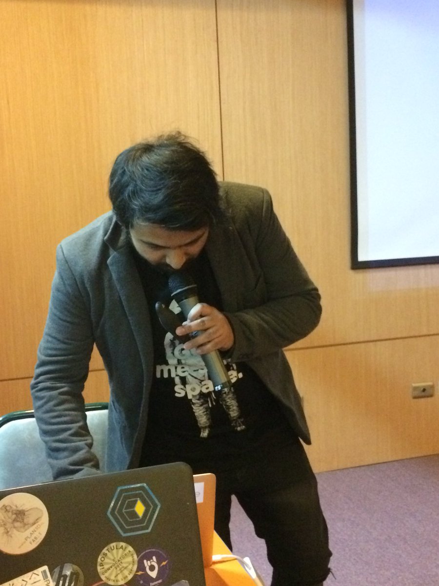 Ceinnova_PUCV's tweet image. Ahora en #DemodayUXyGamificacion #Keyslide @ValpoCreativo