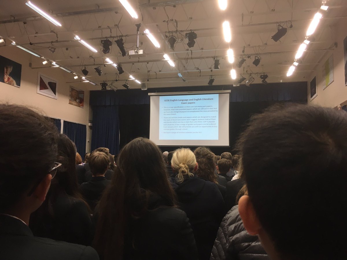 Poppyfish_PD's tweet image. Death by PowerPoint. It need not be like this .... #pleaseeee