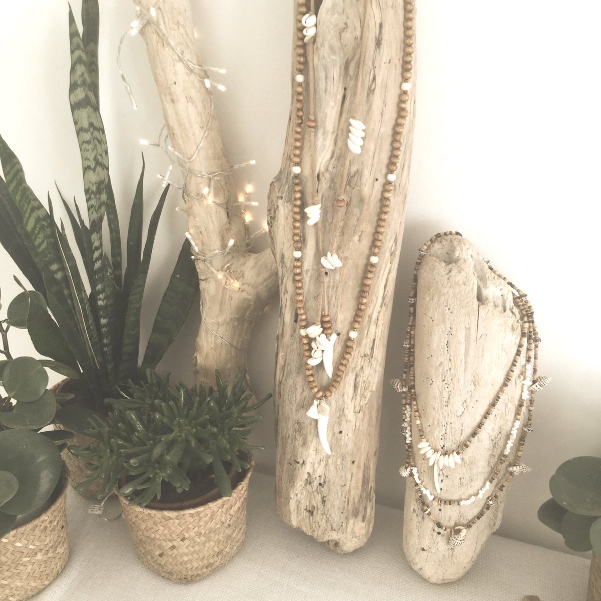 lebleudazur's tweet photo. New jewelry display #lebleudazur #handmade #love #bohojewellery #bohochic #NATURAL #handmadejewellery #wood https://t.co/X770Q9BAam
