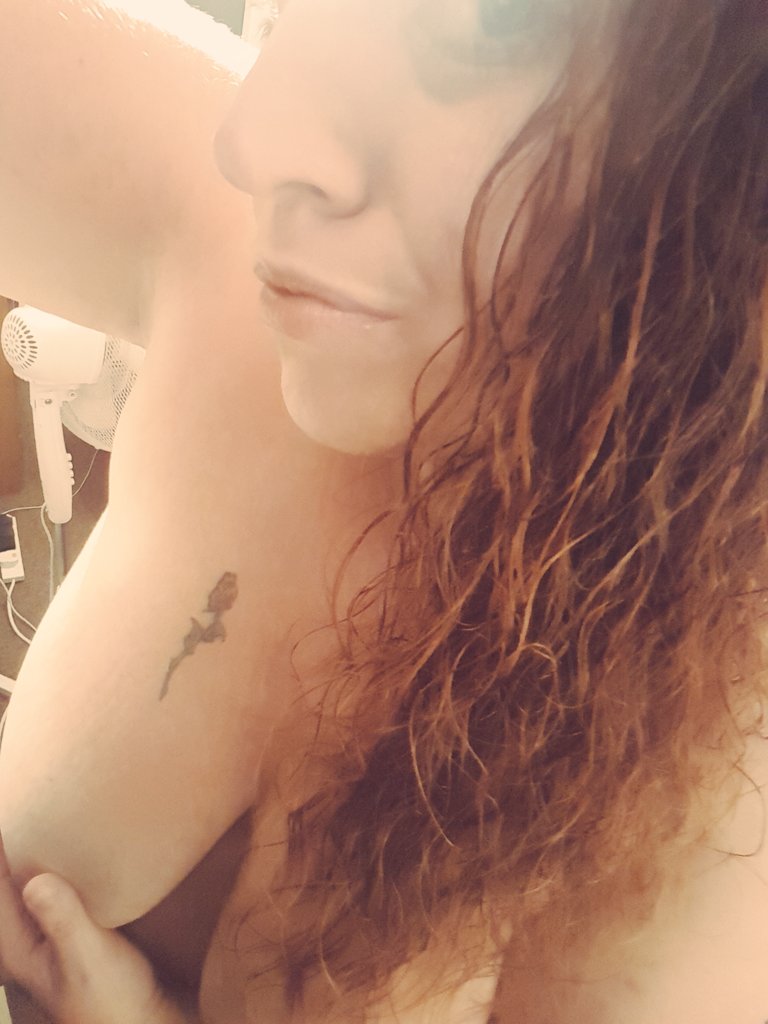 kinkycleo25's tweet photo. Missed me? U no u hav .. drop in 2 my DMs an show me ur worth my time 💋 #sub #humanatm #slave @mike_mashall @RTP1G @cashpointmeets 🍒💋 https://t.co/J6lgUrP3bR