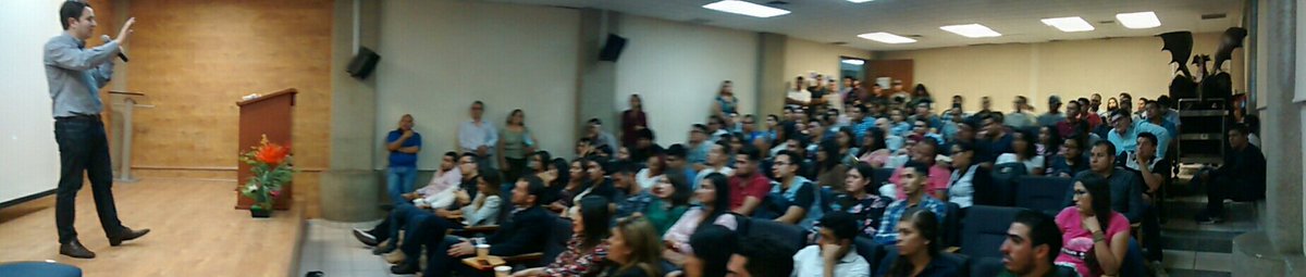 Reunión previa con Padrino de Generación 2012-2017