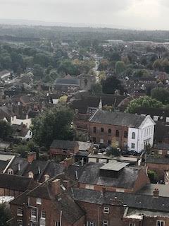 LordLeycester's tweet image. Amazing view of Warwick from The Collegiate Church of St Mary&apos;s taken by Sue Fardoe! Can you spot our Chantry Chapel? #WarwickHour #Warwick