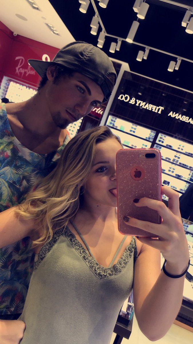 AAA_Austin's tweet image. She’s cute 😌