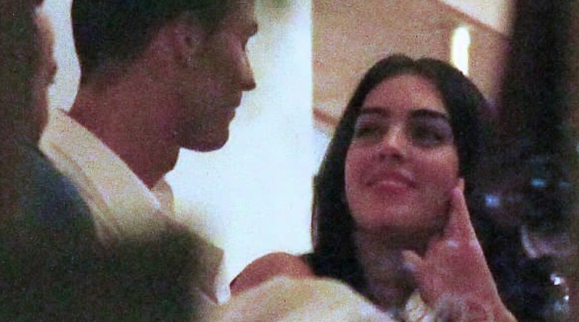spobyslay's tweet photo. I’m just glad he has someone who looks at him like that ❤️ https://t.co/huiX3DAjqa