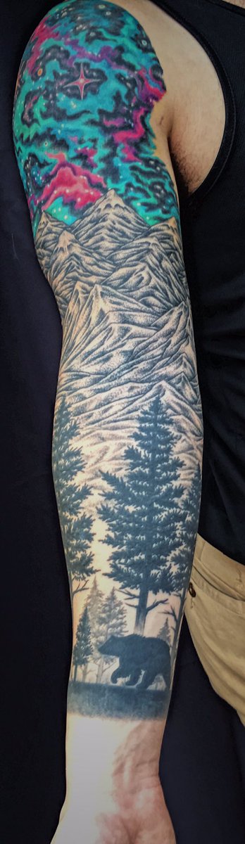 RealBryceMiller's tweet photo. Huge shoutout to Megan Shelton at Hell Bomb Tattoo. After 25+ hours of work, here's my finished product https://t.co/zUdMV3roCx