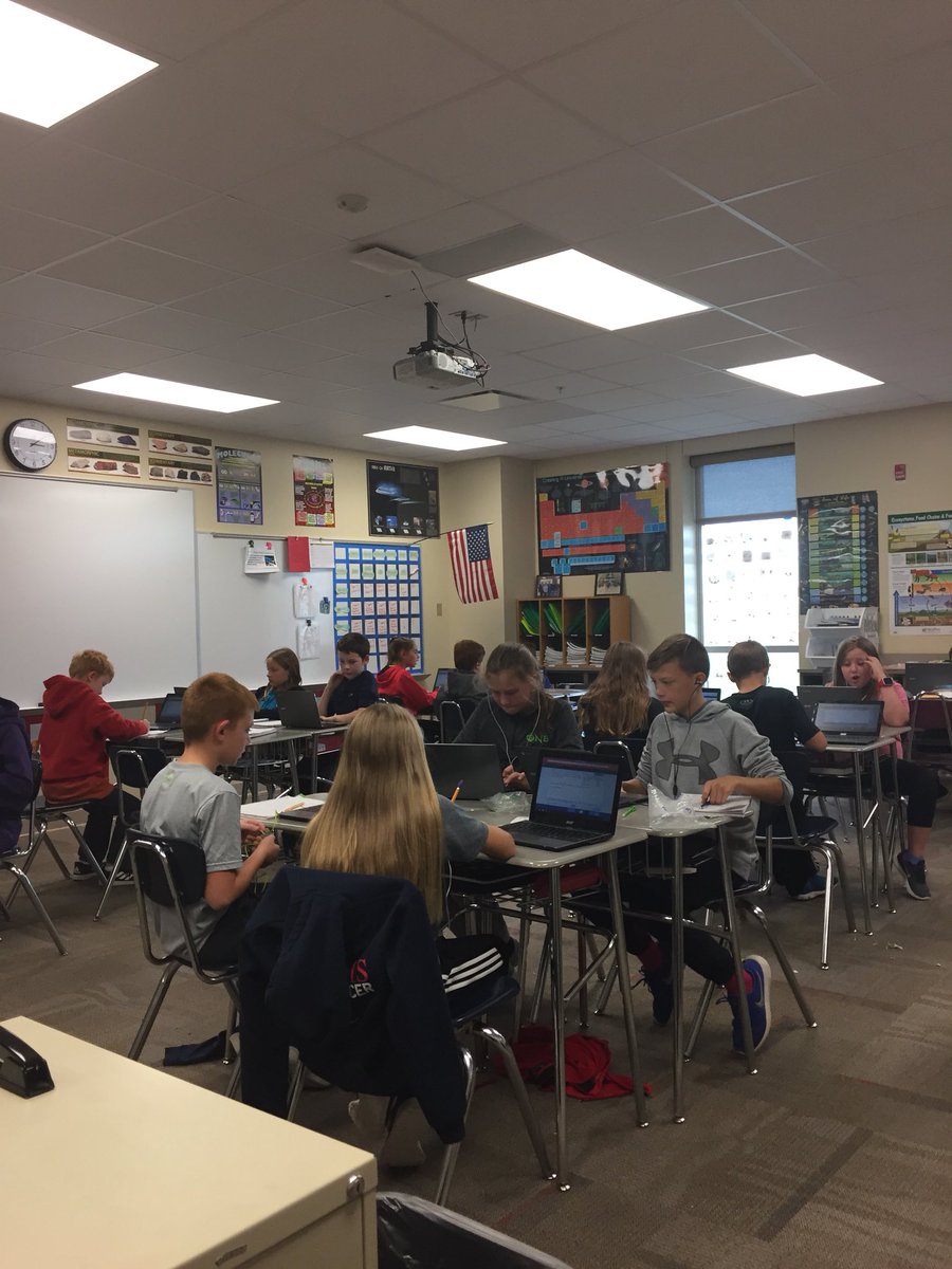 huskerfanRay's tweet photo. Kids love #math+technology @NIS160 nsd https://t.co/jlkw1N7ULf
