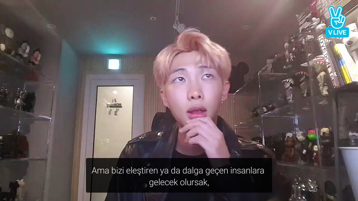 uniquebngtn's tweet photo. Bunu bilmek güzel çünkü bizde acıyoruz monie🤷 @BTS_twt https://t.co/nhbHQ5eZTm