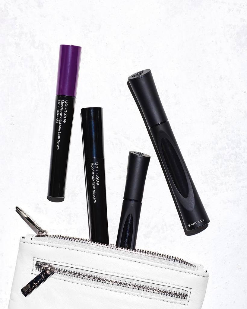 Younique_Corp's tweet photo. We don't go anywhere without the #MOODSTRUCK Ultimate Lash Trio.  What Younique products do you always carry? #Nat… https://t.co/HMHHl7bS7E https://t.co/xNRAigudsE